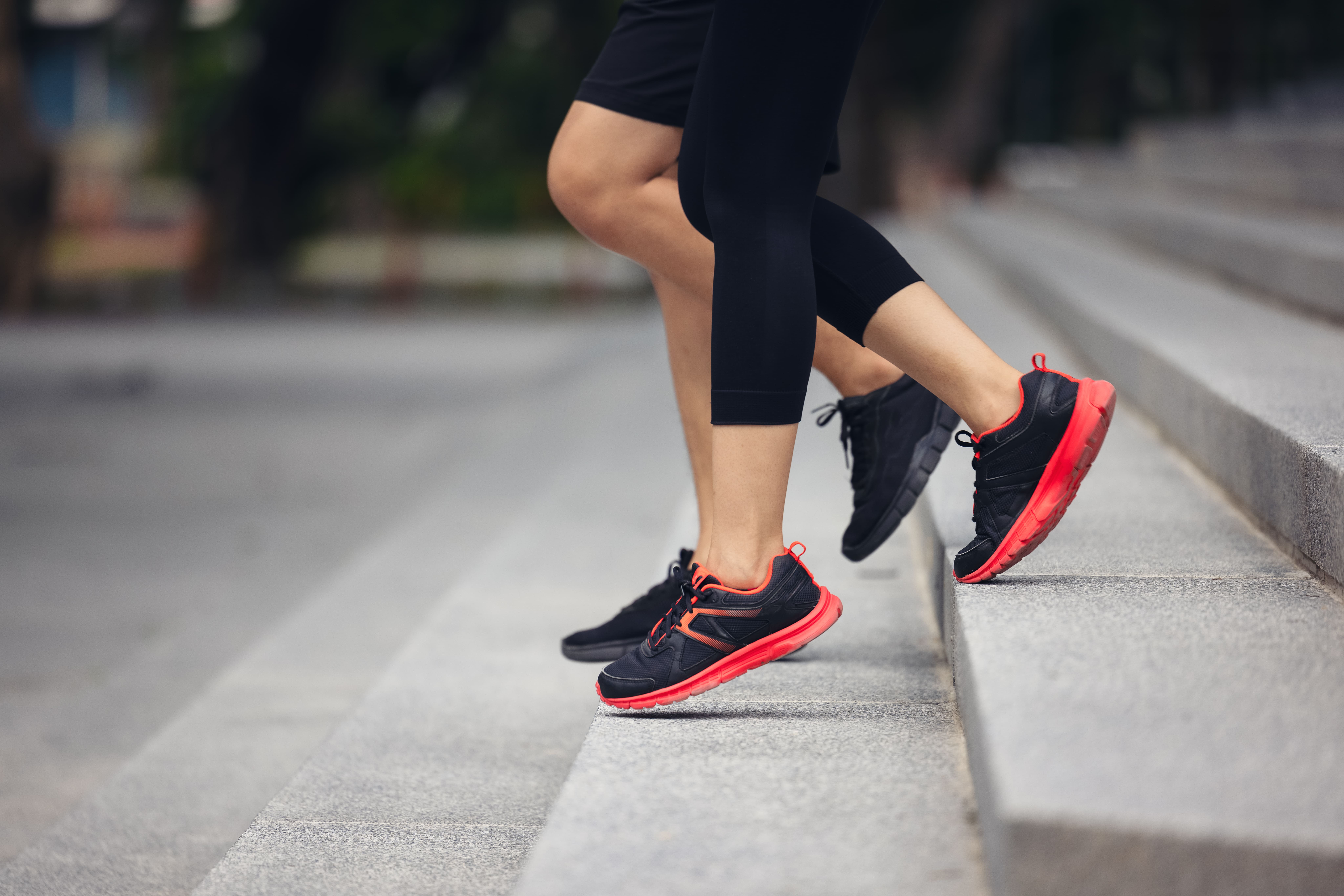 Pilihan Sepatu Lari Sesuai Gaya & Kebutuhan